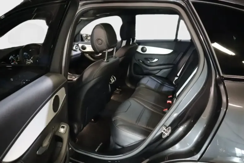 Mercedes-Benz GLC 63 AMG din 2022 cu 18.400 km - oferta MER152653 - foto 20