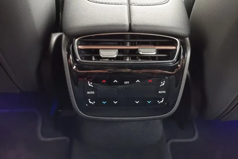 Mercedes-Benz EQE din 2022 cu 63.533 km - oferta MER152654 - foto 14