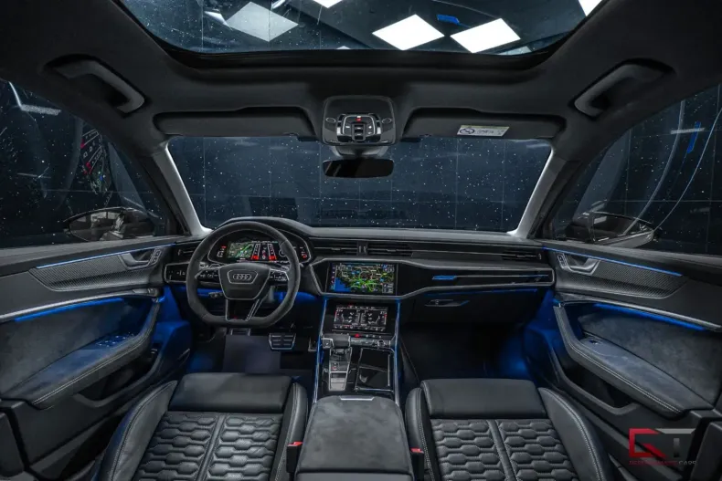 Audi RS6 din 2024 cu 5.000 km - oferta AUD152657 - foto 18