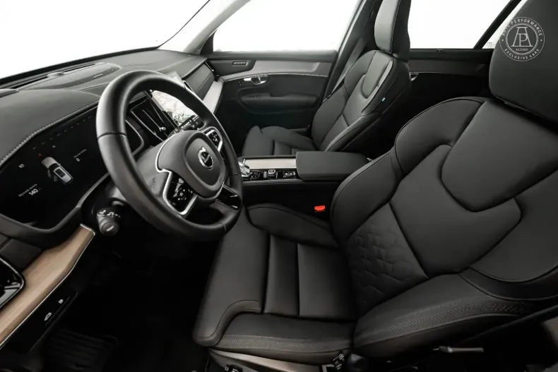 Volvo XC90 din 2022 cu 3.120 km - oferta VOL152659 - foto 4