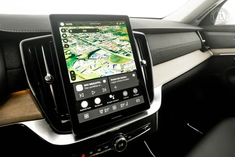 Volvo XC90 din 2022 cu 3.120 km - oferta VOL152659 - foto 9