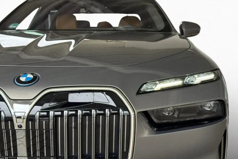 BMW 750 din 2024 cu 44.950 km - oferta BMW152663 - foto 5