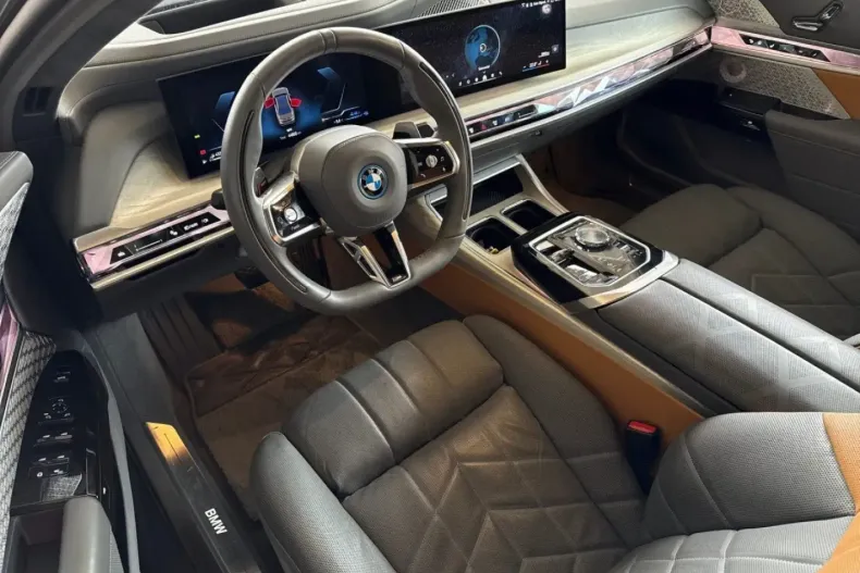 BMW 750 din 2024 cu 44.950 km - oferta BMW152663 - foto 7