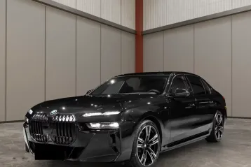 BMW 750 din 2023 - oferta BMW152664