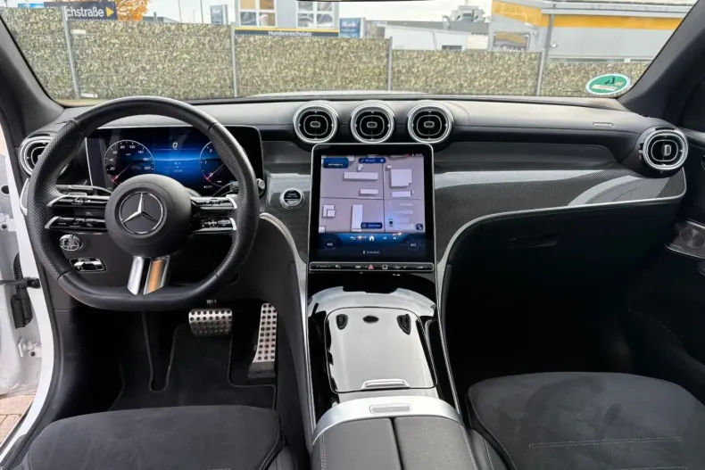 Mercedes-Benz GLC 300 din 2025 cu 15.100 km - oferta MER152668 - foto 22