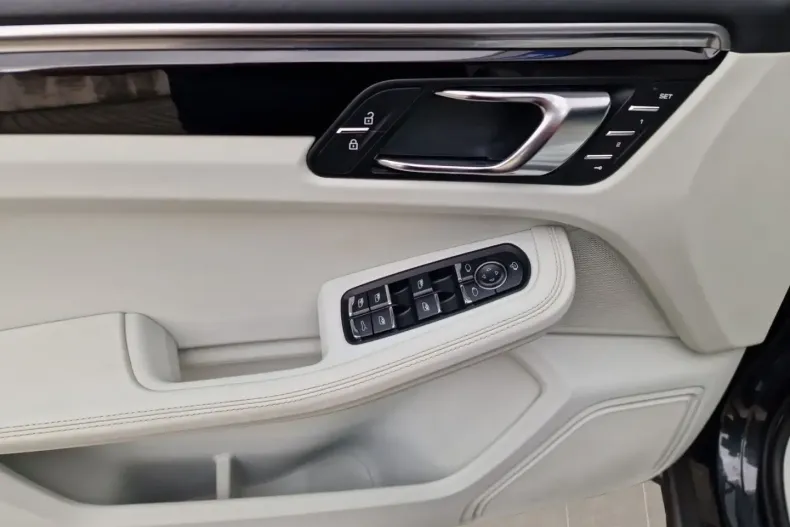 Porsche Macan din 2021 cu 79.408 km - oferta POR152669 - foto 12