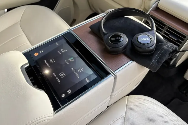 Land Rover Range Rover din 2022 cu 77.000 km - oferta LAN152671 - foto 22