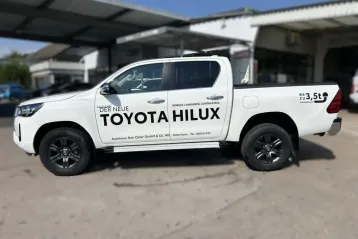 Toyota Hilux din 2024 - oferta TOY152674