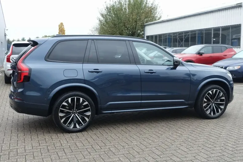 Volvo XC90 din 2025 cu 19.470 km - oferta VOL152677 - foto 8