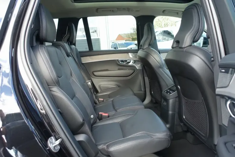 Volvo XC90 din 2025 cu 17.959 km - oferta VOL152678 - foto 14