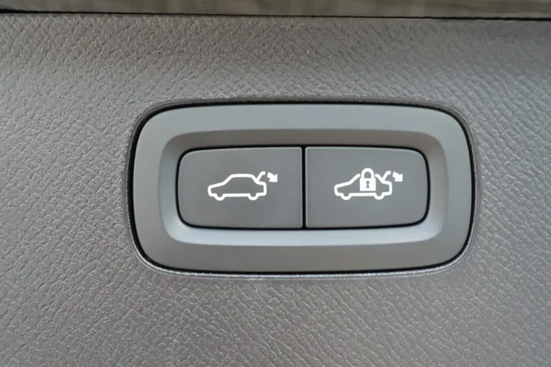 Volvo XC90 din 2025 cu 17.959 km - oferta VOL152678 - foto 29