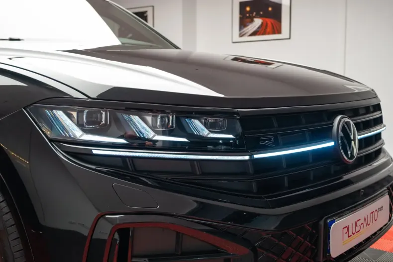 Volkswagen Touareg din 2025 cu 18.000 km - oferta VOL152679 - foto 7