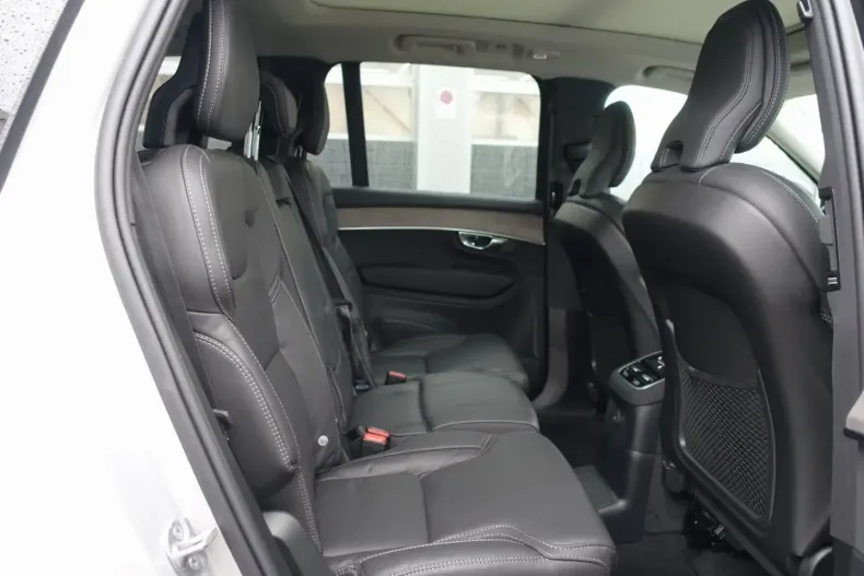 Volvo XC90 din 2025 cu 20.200 km - oferta VOL152682 - foto 13