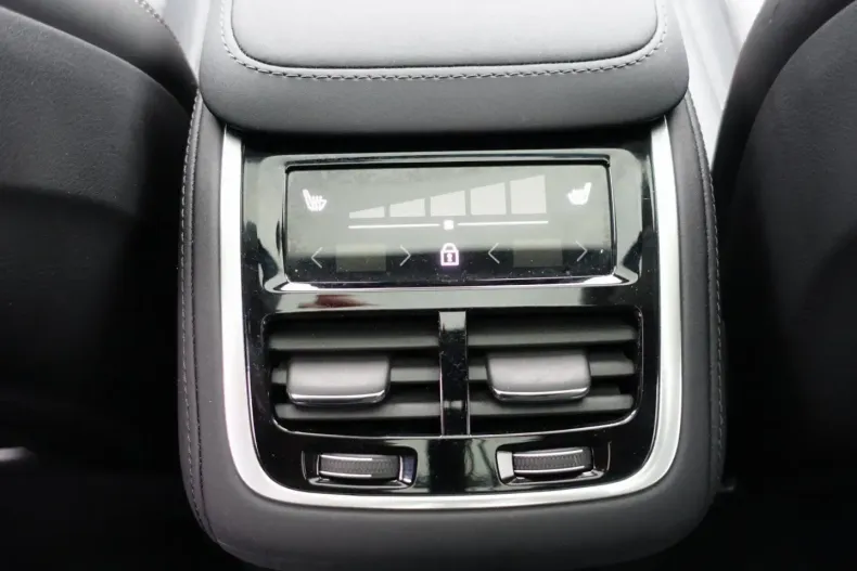 Volvo XC90 din 2025 cu 20.200 km - oferta VOL152682 - foto 20