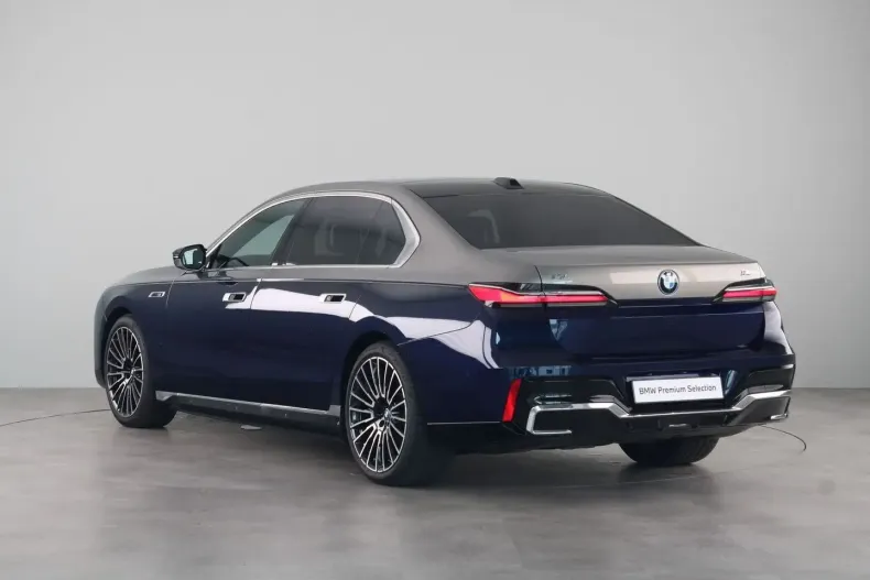 BMW i7 din 2024 cu 6.806 km - oferta BMW152698 - foto 6