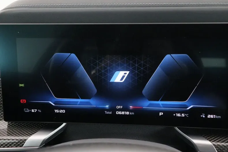 BMW i7 din 2024 cu 6.806 km - oferta BMW152698 - foto 11