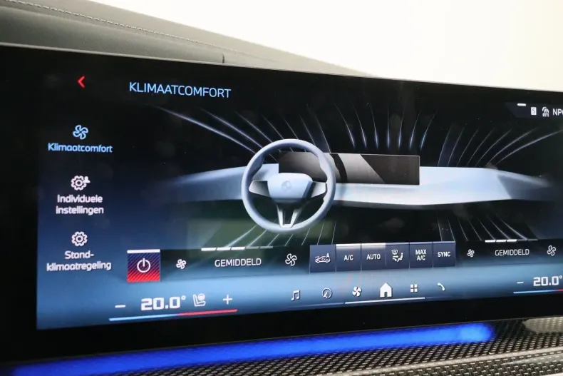 BMW i7 din 2024 cu 6.806 km - oferta BMW152698 - foto 13