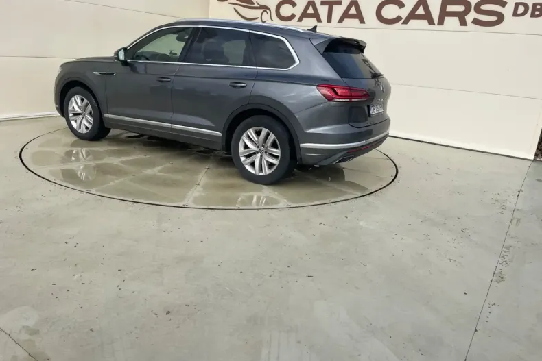 Volkswagen Touareg din 2021 cu 37.000 km - oferta VOL152705 - foto 2