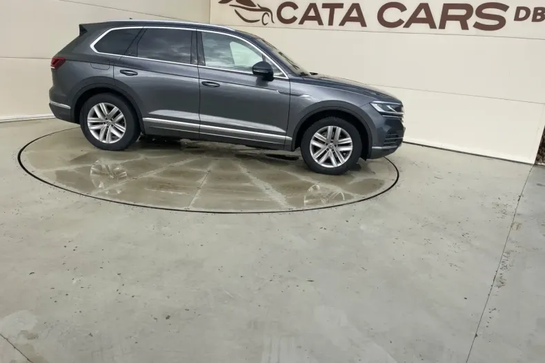 Volkswagen Touareg din 2021 cu 37.000 km - oferta VOL152705 - foto 5