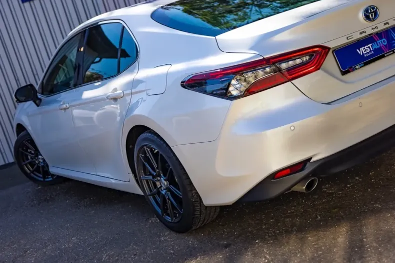 Toyota Camry din 2022 cu 86.994 km - oferta TOY152710 - foto 12