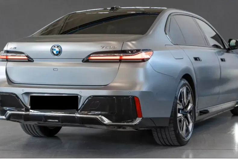 BMW 750 din 2023 cu 60.678 km - oferta BMW152713 - foto 3