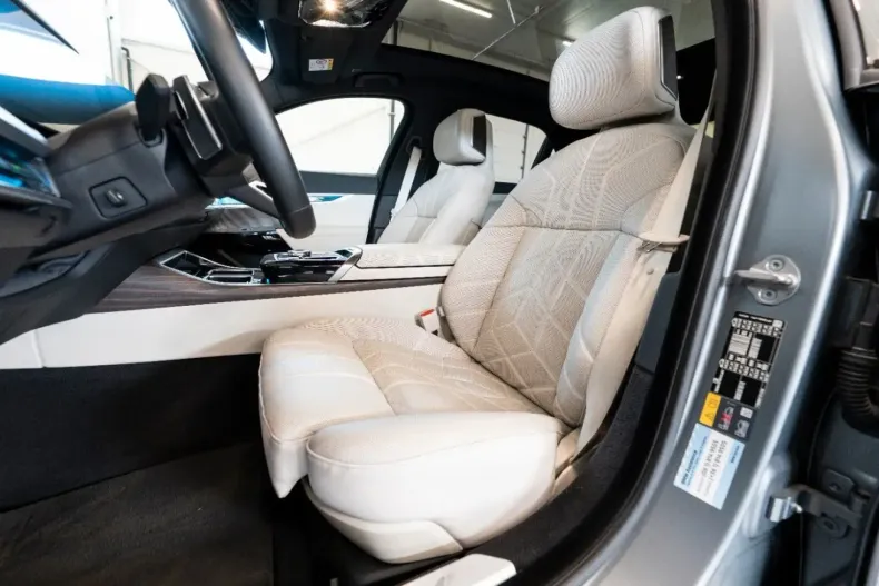 BMW 750 din 2023 cu 60.678 km - oferta BMW152713 - foto 10