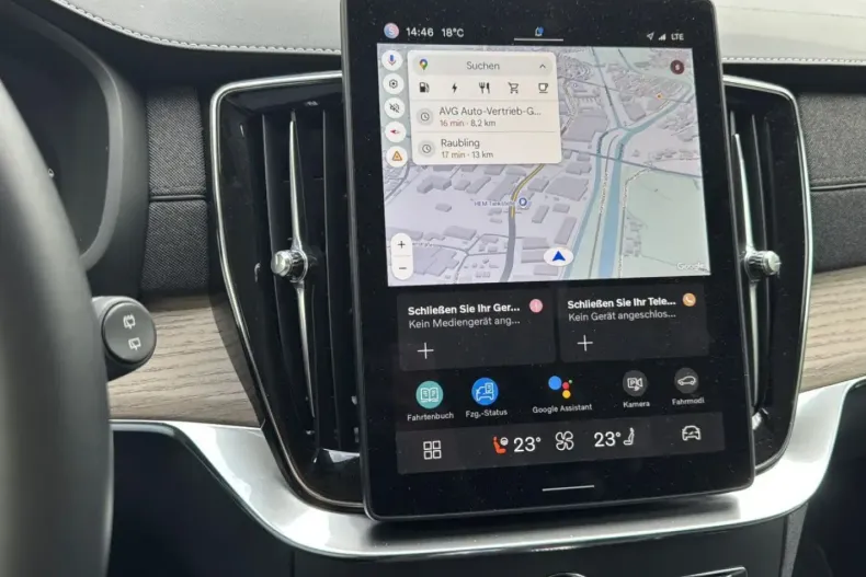 Volvo XC90 din 2025 cu 14.990 km - oferta VOL152715 - foto 13