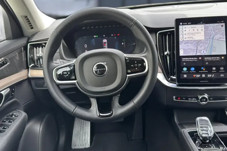 Volvo XC90 din 2025 cu 14.990 km - oferta VOL152715 - foto 16