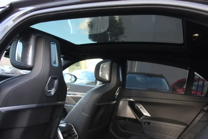 BMW 750 din 2023 cu 65.200 km - oferta BMW152723 - foto 11