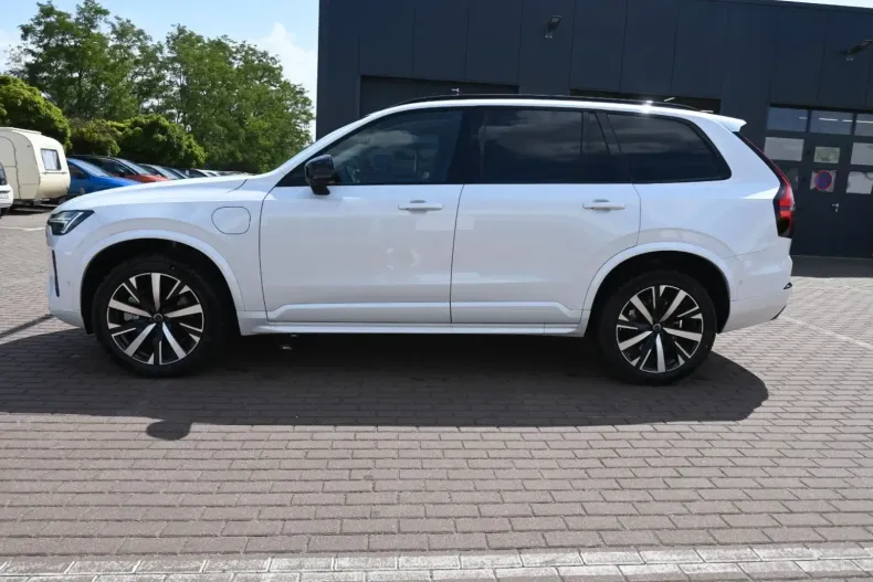 Volvo XC90 din 2025 cu 6.000 km - oferta VOL152730 - foto 5