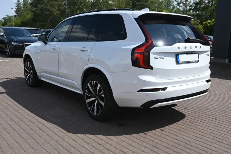 Volvo XC90 din 2025 cu 6.000 km - oferta VOL152730 - foto 6