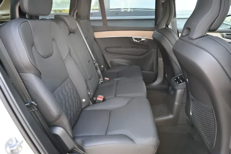 Volvo XC90 din 2025 cu 6.000 km - oferta VOL152730 - foto 20