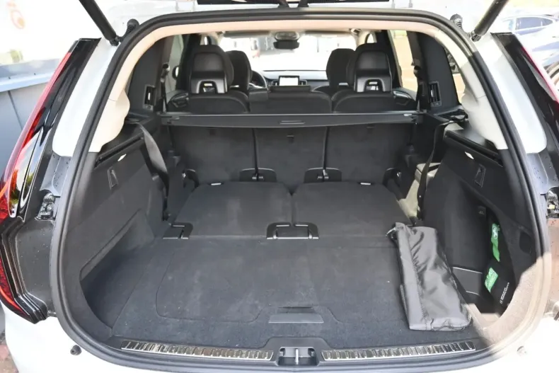 Volvo XC90 din 2025 cu 6.000 km - oferta VOL152730 - foto 22