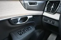 Volvo XC90 din 2025 cu 6.000 km - oferta VOL152730 - foto 28