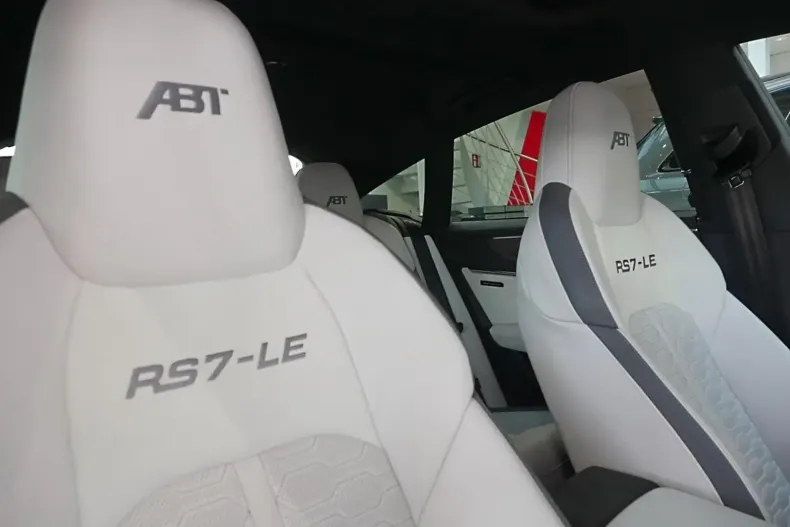 Audi RS7 din 2025 cu 6.300 km - oferta AUD152738 - foto 9