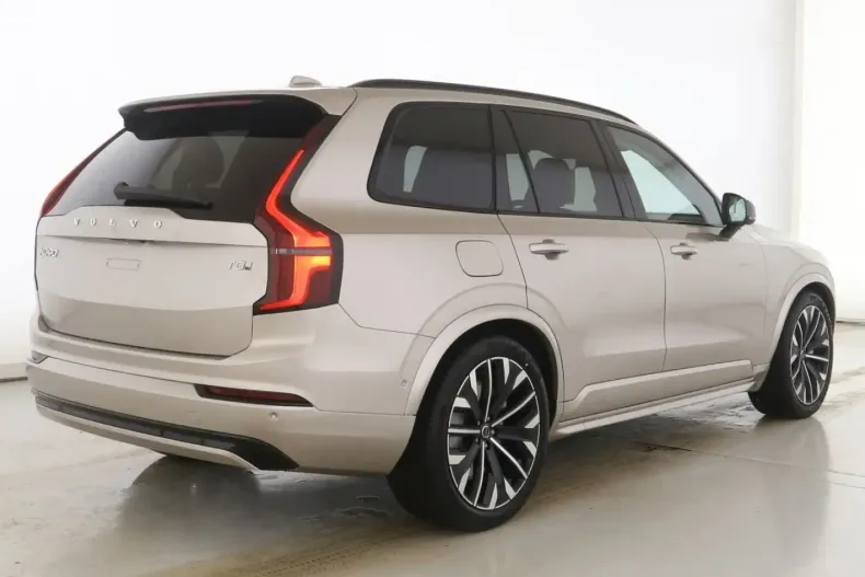 Volvo XC90 din 2025 cu 14.550 km - oferta VOL152746 - foto 4