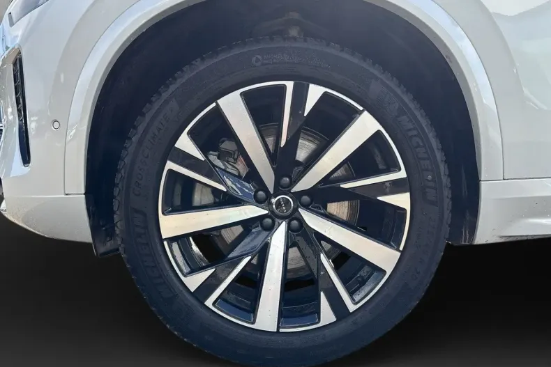 Volvo XC90 din 2025 cu 15.000 km - oferta VOL152748 - foto 10