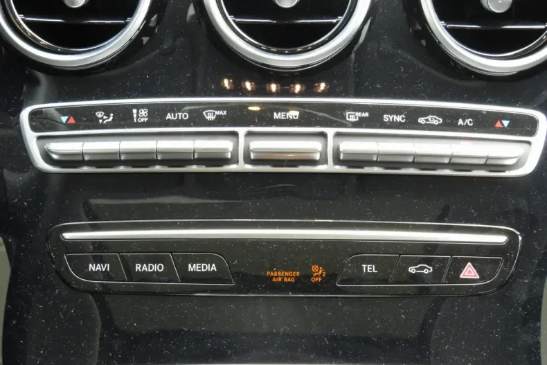 Mercedes-Benz C 200 din 2021 cu 42.900 km - oferta MER152751 - foto 9