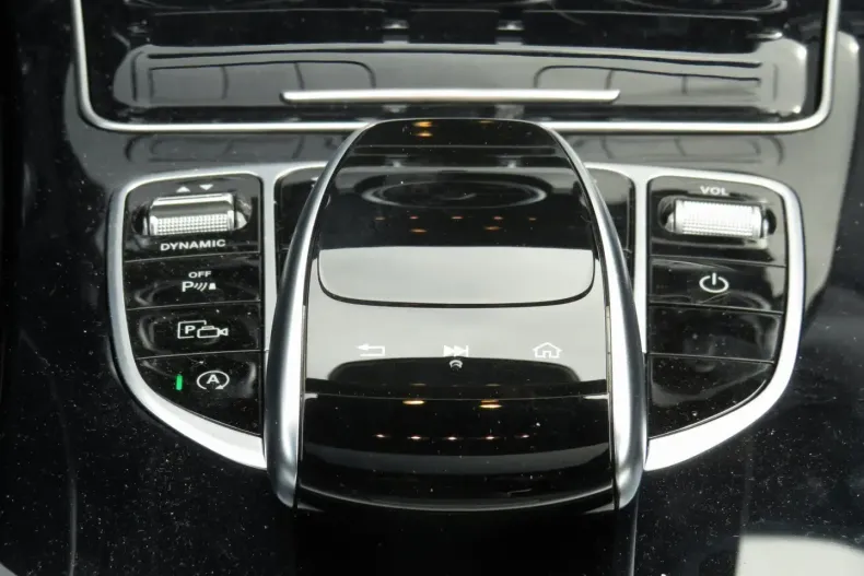 Mercedes-Benz C 200 din 2021 cu 42.900 km - oferta MER152751 - foto 10