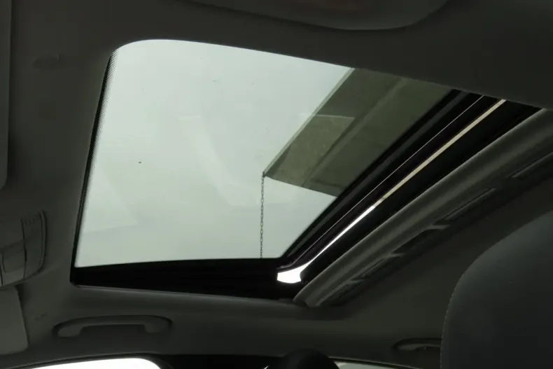 Mercedes-Benz C 200 din 2021 cu 42.900 km - oferta MER152751 - foto 16