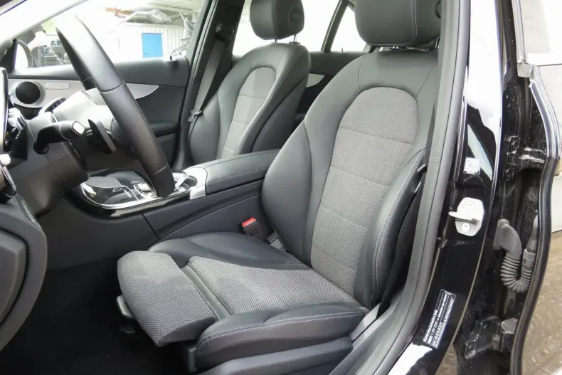 Mercedes-Benz C 200 din 2021 cu 42.900 km - oferta MER152751 - foto 17