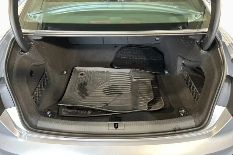 Audi A4 din 2022 cu 62.900 km - oferta AUD152754 - foto 13