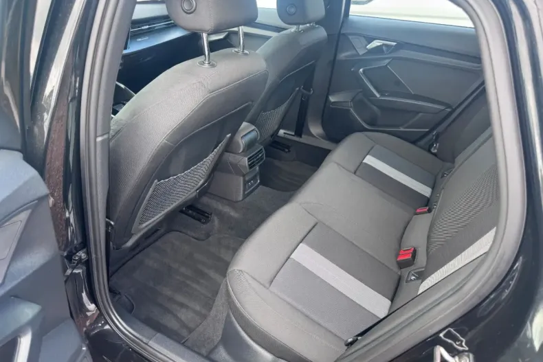 Audi A3 din 2022 cu 69.900 km - oferta AUD152760 - foto 7