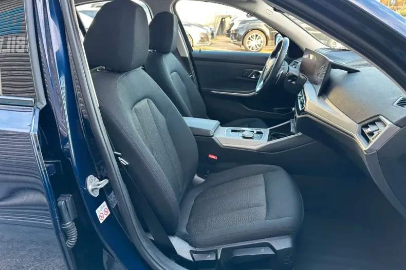 BMW 320 din 2022 cu 81.147 km - oferta BMW152761 - foto 27