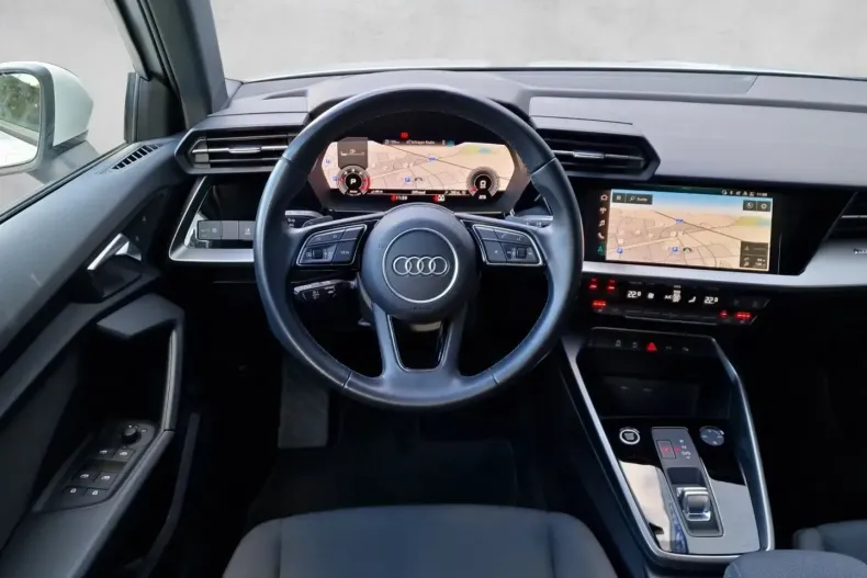 Audi A3 din 2022 cu 41.880 km - oferta AUD152762 - foto 9