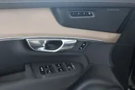 Volvo XC90 din 2025 cu 21.500 km - oferta VOL152765 - foto 7