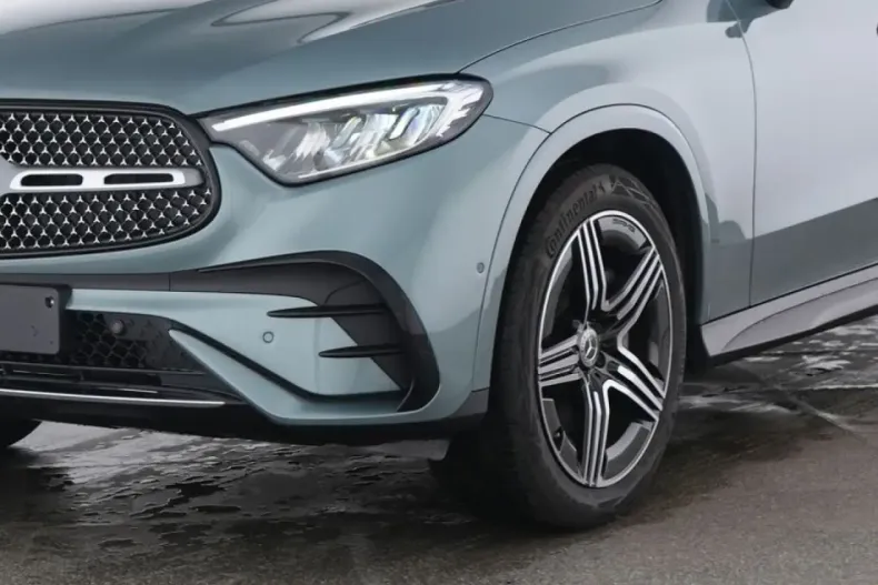 Mercedes-Benz GLC 200 din 2025 cu 5.012 km - oferta MER152767 - foto 3