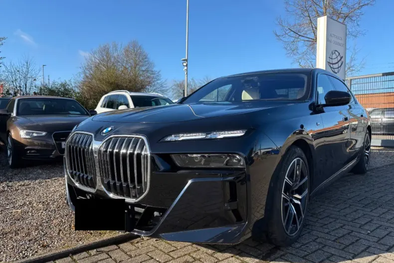 BMW 740 din 2025 cu 33.000 km - oferta BMW152768 - foto 1