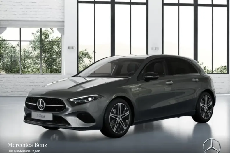 Mercedes-Benz A 180 din 2024 cu 13.599 km - oferta MER152769 - foto 11