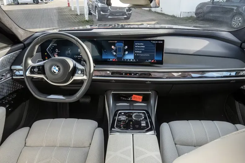 BMW 740 din 2024 cu 24.300 km - oferta BMW152771 - foto 6